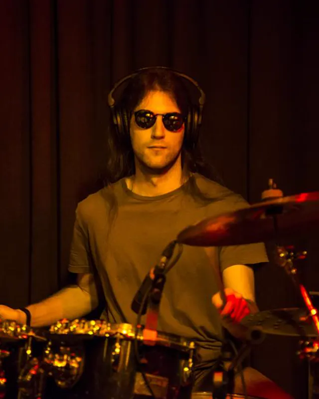 Leo Dato, profesor en Musicarte